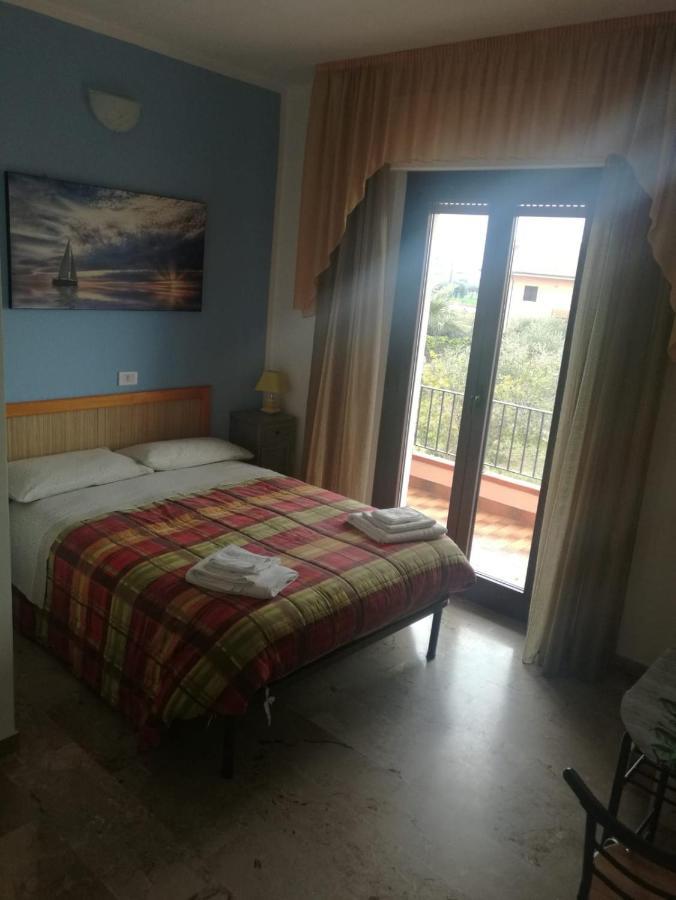Le Magnolie B&B Розето-дельи-Абруцци Экстерьер фото