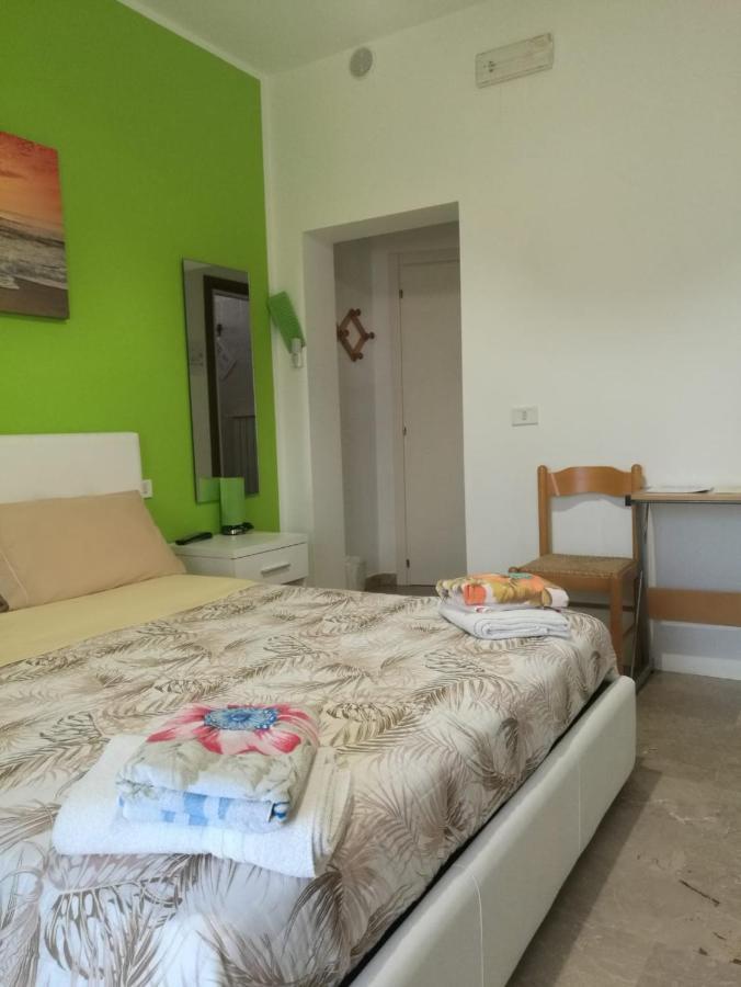 Le Magnolie B&B Розето-дельи-Абруцци Экстерьер фото