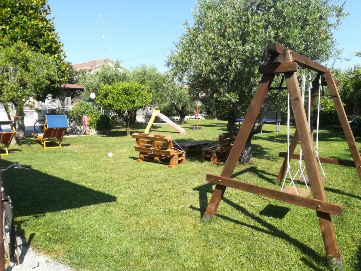 Le Magnolie B&B Розето-дельи-Абруцци Экстерьер фото